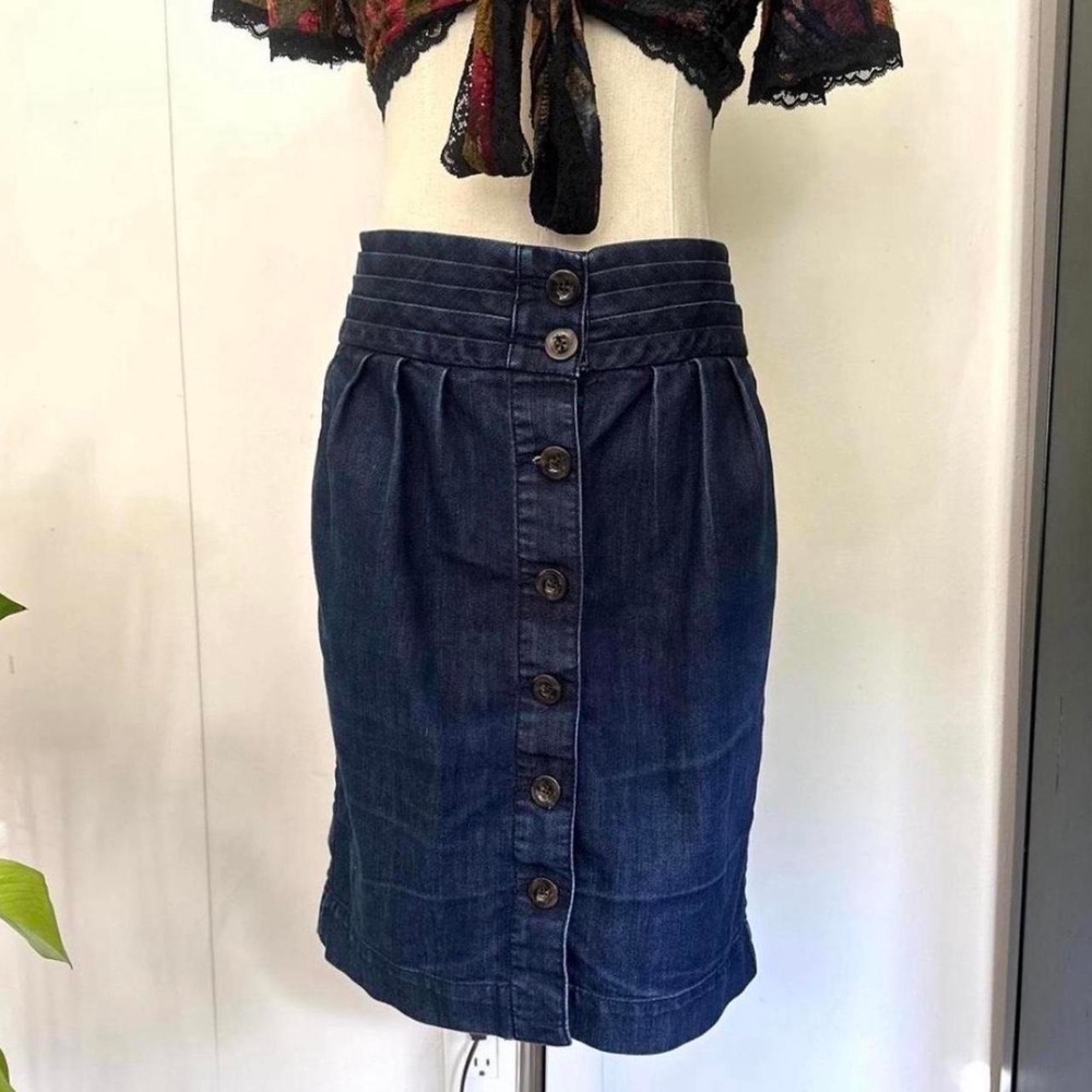 Pilcro Anthropologie Dark Wash Denim Pleated Pencil Skirt Button Front Size 8